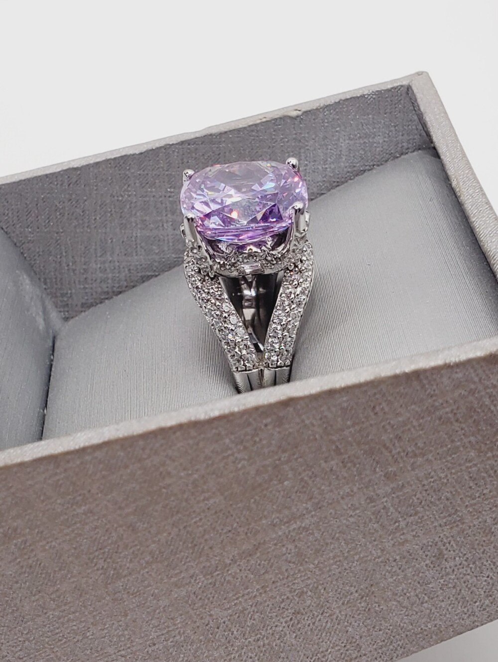 9.5 Carat Lavendar Cushion Cut Solitaire Ring - Rhodium Over 925 Sterling Silver - Picture 3 of 11